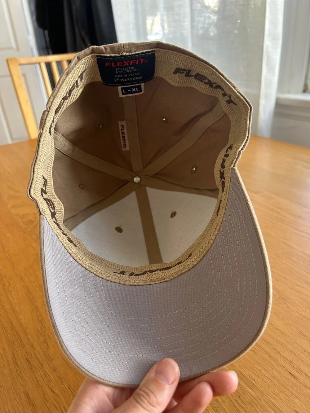 NWOT Flexfit Hat. Size L/XL.